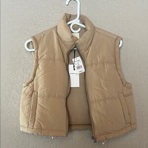 Thread & Supply Cropped Beige Puffer Vest